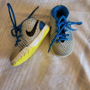 Kyrie nike basketball sneakers 4c infant
